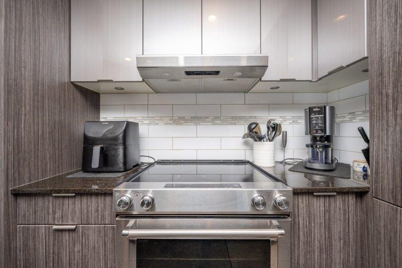 1906, 930 6 Ave SW, Calgary, 2 Bedrooms Bedrooms, 0 ,2 BathroomsBathrooms,Condos/Townhouses,For Rent,Vogue,1906, 930 6 Ave SW,0,3377