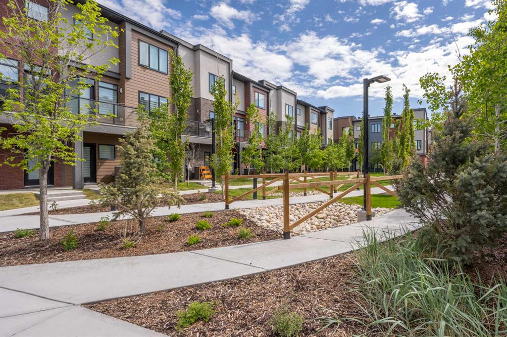 408 Greenbriar Common NW, Calagry, 2 Bedrooms Bedrooms, 0 ,3 BathroomsBathrooms,Condos/Townhouses,For Sale,0,3378