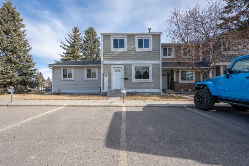 212 Georgian Villas Northeast, Calgary, 3 Bedrooms Bedrooms, 0 ,2 BathroomsBathrooms,Condos/Townhouses,For Rent,Georgian Villas,212 Georgian Villas Northeast,0,3380