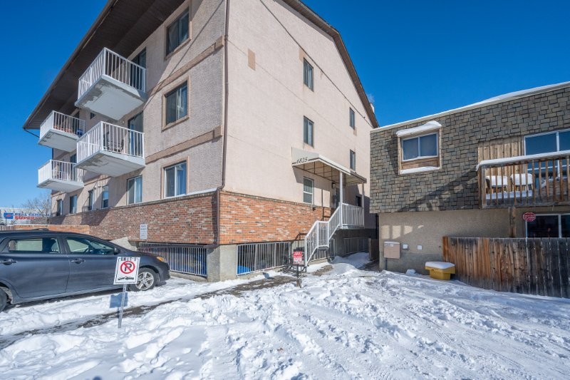 203, 6825 Centre Street NW, Calgary, 2 Bedrooms Bedrooms, 0 ,1 BathroomBathrooms,Condos/Townhouses,For Rent,Thorncliffe Mews,203, 6825 Centre Street NW,0,3387