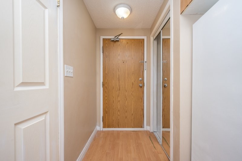 203, 6825 Centre Street NW, Calgary, 2 Bedrooms Bedrooms, 0 ,1 BathroomBathrooms,Condos/Townhouses,For Rent,Thorncliffe Mews,203, 6825 Centre Street NW,0,3387