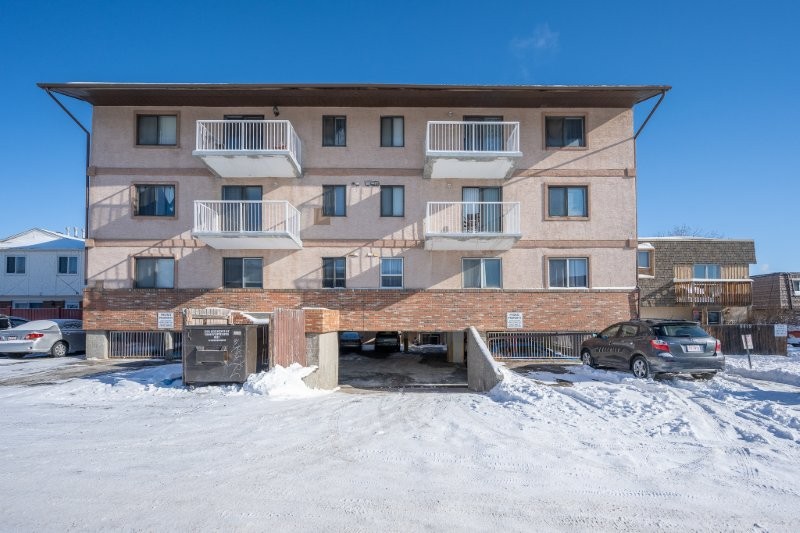 203, 6825 Centre Street NW, Calgary, 2 Bedrooms Bedrooms, 0 ,1 BathroomBathrooms,Condos/Townhouses,For Rent,Thorncliffe Mews,203, 6825 Centre Street NW,0,3387