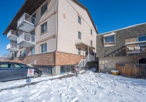 203, 6825 Centre Street NW, Calgary, 2 Bedrooms Bedrooms, 0 ,1 BathroomBathrooms,Condos/Townhouses,For Rent,Thorncliffe Mews,203, 6825 Centre Street NW,0,3387
