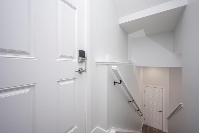 387 Magnolia Dr SE, Unit B, Calgary, 1 Bedroom Bedrooms, 0 ,1 BathroomBathrooms,Houses,For Rent,387 Magnolia Dr SE, Unit B,0,3390