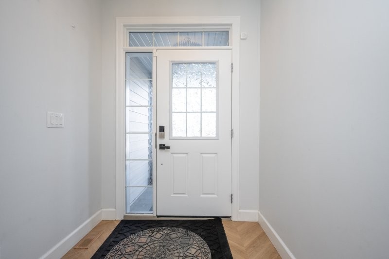 81 Yorkville Street SW, Calgary, 5 Bedrooms Bedrooms, 0 ,3 BathroomsBathrooms,Houses,For Rent,81 Yorkville Street SW,0,3394