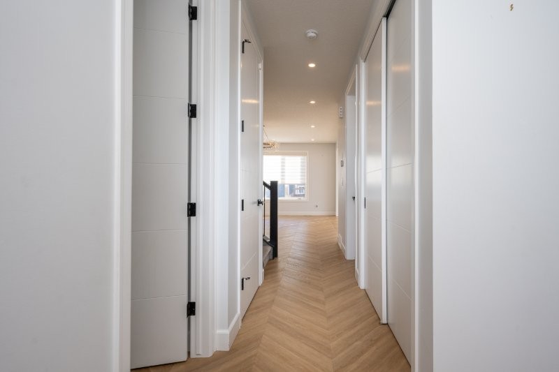 81 Yorkville Street SW, Calgary, 5 Bedrooms Bedrooms, 0 ,3 BathroomsBathrooms,Houses,For Rent,81 Yorkville Street SW,0,3394