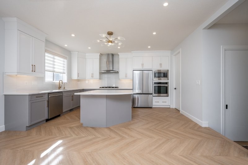 81 Yorkville Street SW, Calgary, 5 Bedrooms Bedrooms, 0 ,3 BathroomsBathrooms,Houses,For Rent,81 Yorkville Street SW,0,3394