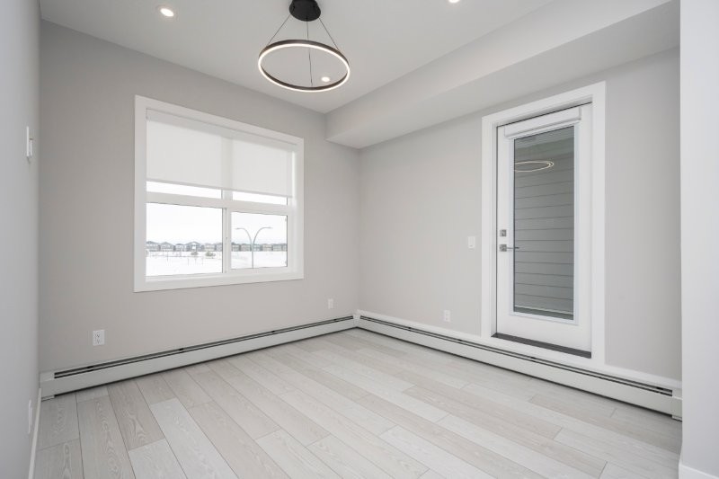 1317, 63 Corner Cres NE, Calgary, 2 Bedrooms Bedrooms, 0 ,1 BathroomBathrooms,Condos/Townhouses,For Rent,Myne,1317, 63 Corner Cres NE,0,3398