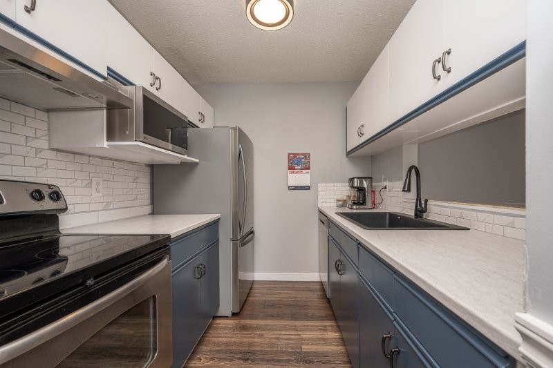 406, 11 Dover Point SE, Calgary, 2 Bedrooms Bedrooms, 0 ,2 BathroomsBathrooms,Condos/Townhouses,For Rent,Point of View,406, 11 Dover Point SE,0,3402