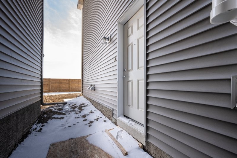 118 Finch Gardens SE, Calgary, 2 Bedrooms Bedrooms, 0 ,1 BathroomBathrooms,Houses,For Rent,118 Finch Gardens SE,0,3403