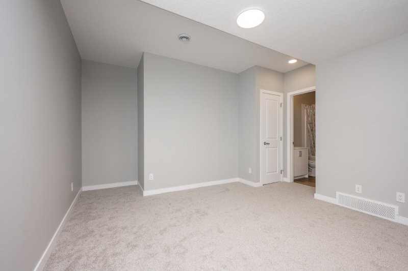 118 Finch Gardens SE, Calgary, 2 Bedrooms Bedrooms, 0 ,1 BathroomBathrooms,Houses,For Rent,118 Finch Gardens SE,0,3403