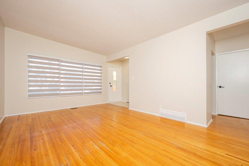 7108 Hunterville Rd NW (Main Floor), Calgary, 3 Bedrooms Bedrooms, 0 ,1 BathroomBathrooms,Houses,For Rent,7108 Hunterville Rd NW (Main Floor),0,3404