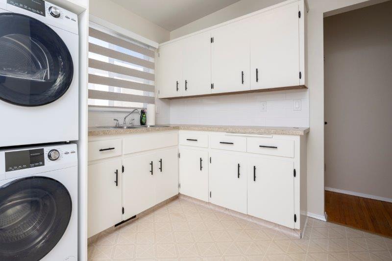 7108 Hunterville Rd NW (Main Floor), Calgary, 3 Bedrooms Bedrooms, 0 ,1 BathroomBathrooms,Houses,For Rent,7108 Hunterville Rd NW (Main Floor),0,3404