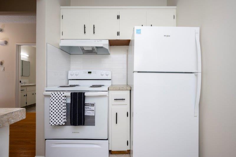 7108 Hunterville Rd NW (Main Floor), Calgary, 3 Bedrooms Bedrooms, 0 ,1 BathroomBathrooms,Houses,For Rent,7108 Hunterville Rd NW (Main Floor),0,3404