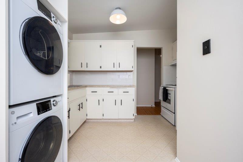 7108 Hunterville Rd NW (Main Floor), Calgary, 3 Bedrooms Bedrooms, 0 ,1 BathroomBathrooms,Houses,For Rent,7108 Hunterville Rd NW (Main Floor),0,3404