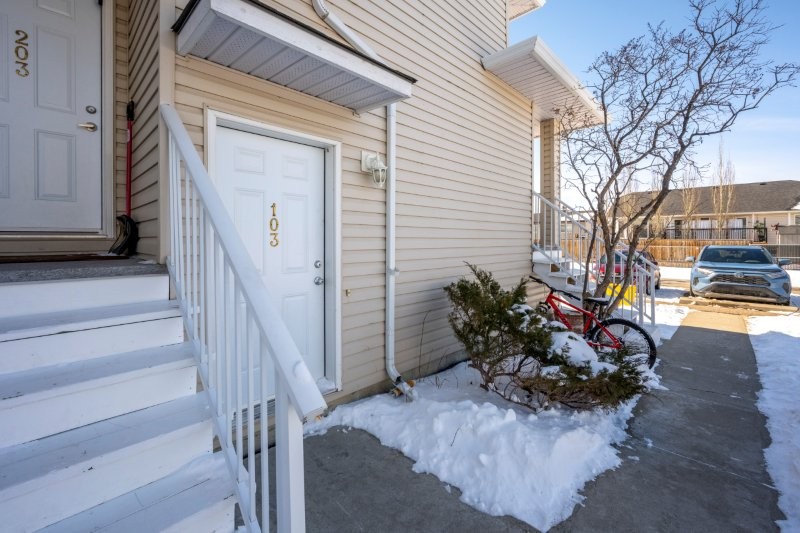 103, 605 19 Avenue SE, Town of High River, 1.5 Bedrooms Bedrooms, 0 ,0,Condos/Townhouses,For Rent,103, 605 19 Avenue SE,0,3405