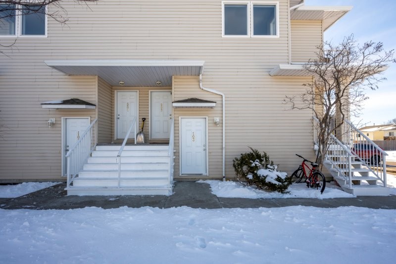 103, 605 19 Avenue SE, Town of High River, 1.5 Bedrooms Bedrooms, 0 ,0,Condos/Townhouses,For Rent,103, 605 19 Avenue SE,0,3405