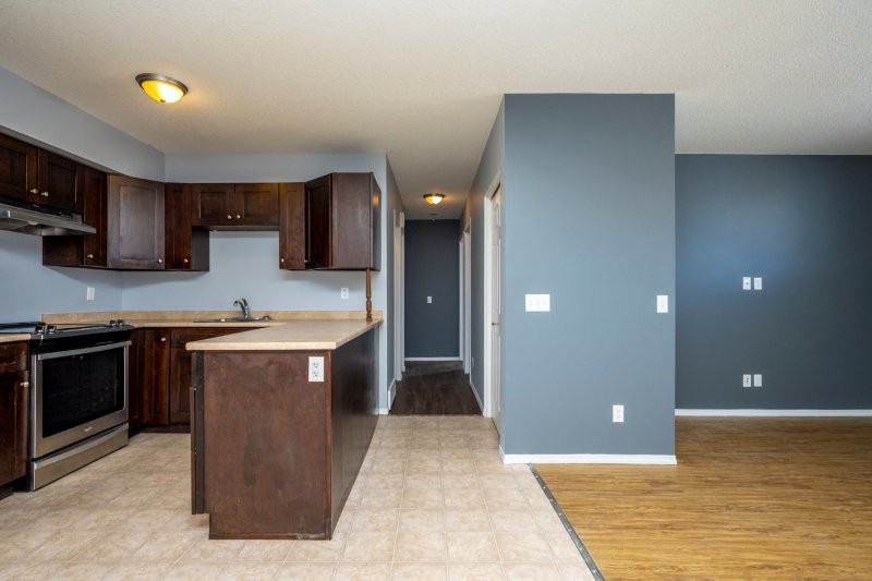 103, 605 19 Avenue SE, Town of High River, 1.5 Bedrooms Bedrooms, 0 ,0,Condos/Townhouses,For Rent,103, 605 19 Avenue SE,0,3405