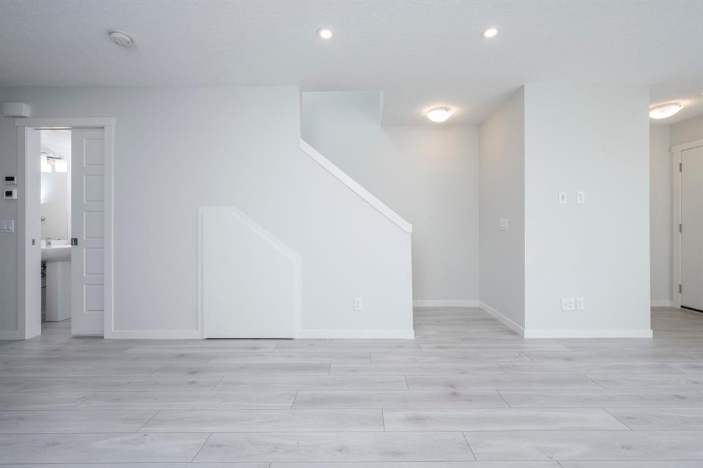 412 Seton Circle SE, Calgary, 2 Bedrooms Bedrooms, 0 ,2 BathroomsBathrooms,Condos/Townhouses,For Sale,0,3408