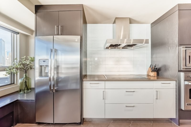 13 Avenue SW 720, Calgary, 3 Bedrooms Bedrooms, 0 ,2 BathroomsBathrooms,Condos/Townhouses,For Rent,The Estate,720,11,3409