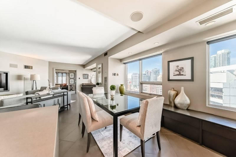 13 Avenue SW 720, Calgary, 3 Bedrooms Bedrooms, 0 ,2 BathroomsBathrooms,Condos/Townhouses,For Rent,The Estate,720,11,3409