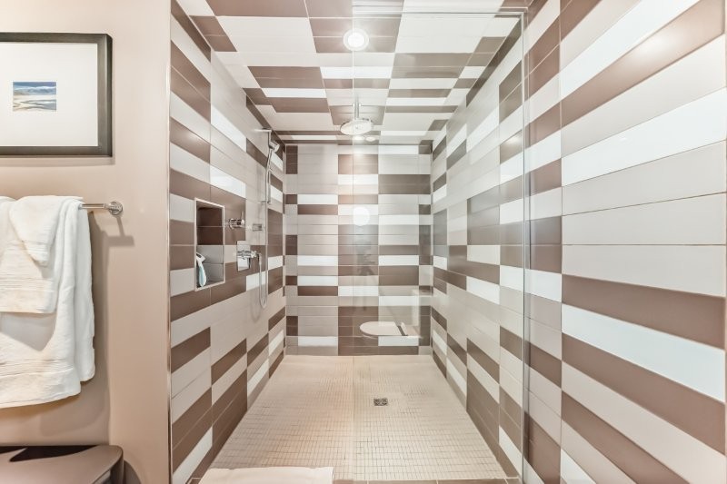 13 Avenue SW 720, Calgary, 3 Bedrooms Bedrooms, 0 ,2 BathroomsBathrooms,Condos/Townhouses,For Rent,The Estate,720,11,3409