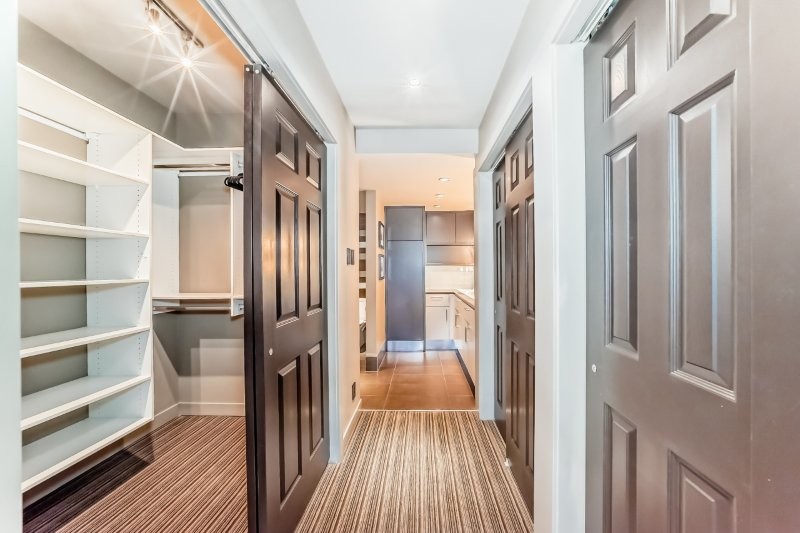 13 Avenue SW 720, Calgary, 3 Bedrooms Bedrooms, 0 ,2 BathroomsBathrooms,Condos/Townhouses,For Rent,The Estate,720,11,3409