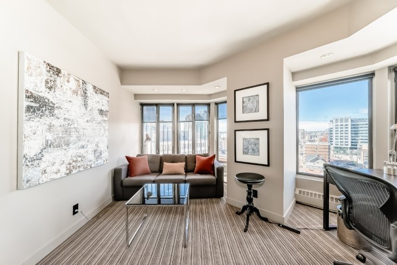 13 Avenue SW 720, Calgary, 3 Bedrooms Bedrooms, 0 ,2 BathroomsBathrooms,Condos/Townhouses,For Rent,The Estate,720,11,3409