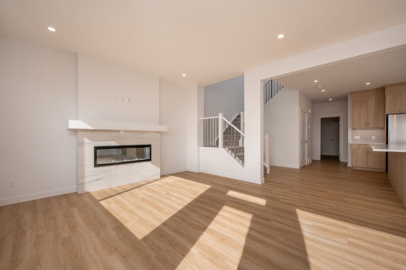 19 Chelsea Port Link, Chestermere, 4 Bedrooms Bedrooms, 0 ,2 BathroomsBathrooms,Houses,For Rent,19 Chelsea Port Link,0,3412