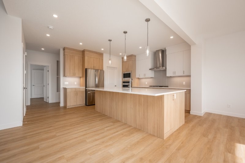 19 Chelsea Port Link, Chestermere, 4 Bedrooms Bedrooms, 0 ,2 BathroomsBathrooms,Houses,For Rent,19 Chelsea Port Link,0,3412