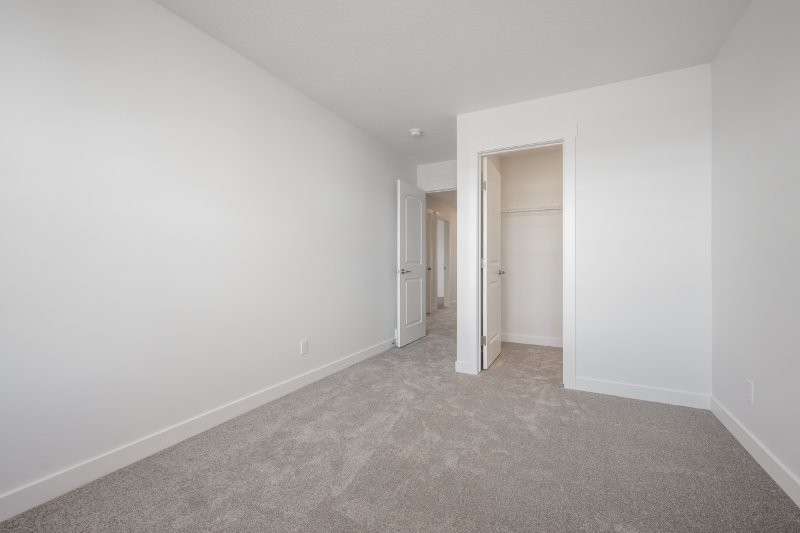 19 Chelsea Port Link, Chestermere, 4 Bedrooms Bedrooms, 0 ,2 BathroomsBathrooms,Houses,For Rent,19 Chelsea Port Link,0,3412