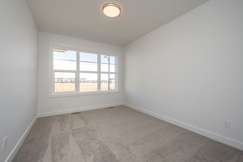 19 Chelsea Port Link, Chestermere, 4 Bedrooms Bedrooms, 0 ,2 BathroomsBathrooms,Houses,For Rent,19 Chelsea Port Link,0,3412