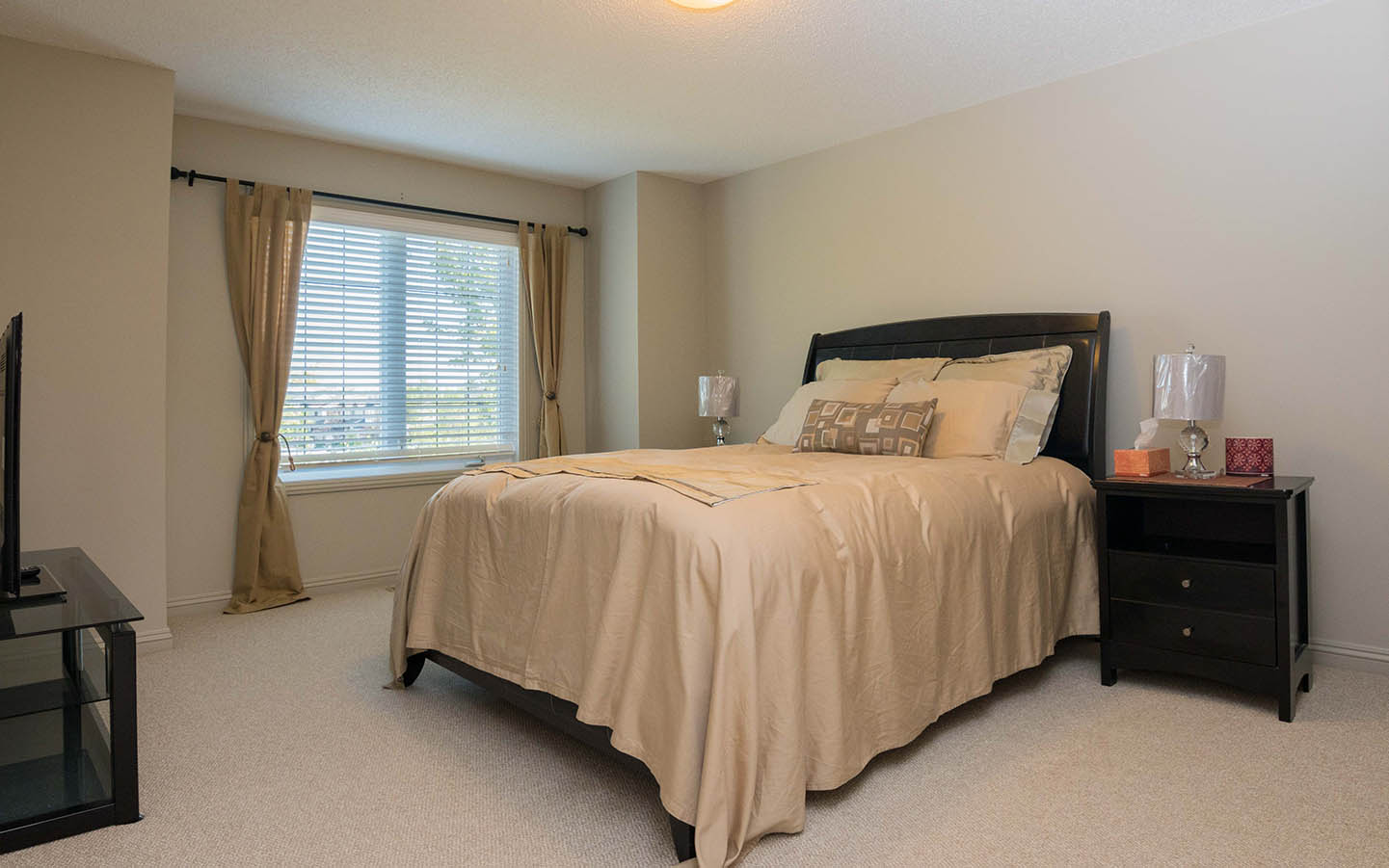 9 Lewis Mackenzie Place SW, Calgary, 3 Bedrooms Bedrooms, ,3.5 BathroomsBathrooms,Condos/Townhouses,For Rent,GARRISON GREEN,9 Lewis Mackenzie Place SW,1031