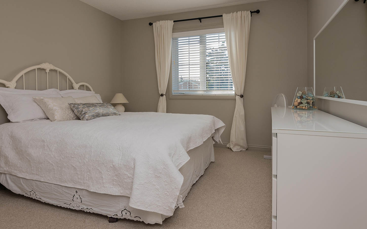 9 Lewis Mackenzie Place SW, Calgary, 3 Bedrooms Bedrooms, ,3.5 BathroomsBathrooms,Condos/Townhouses,For Rent,GARRISON GREEN,9 Lewis Mackenzie Place SW,1031