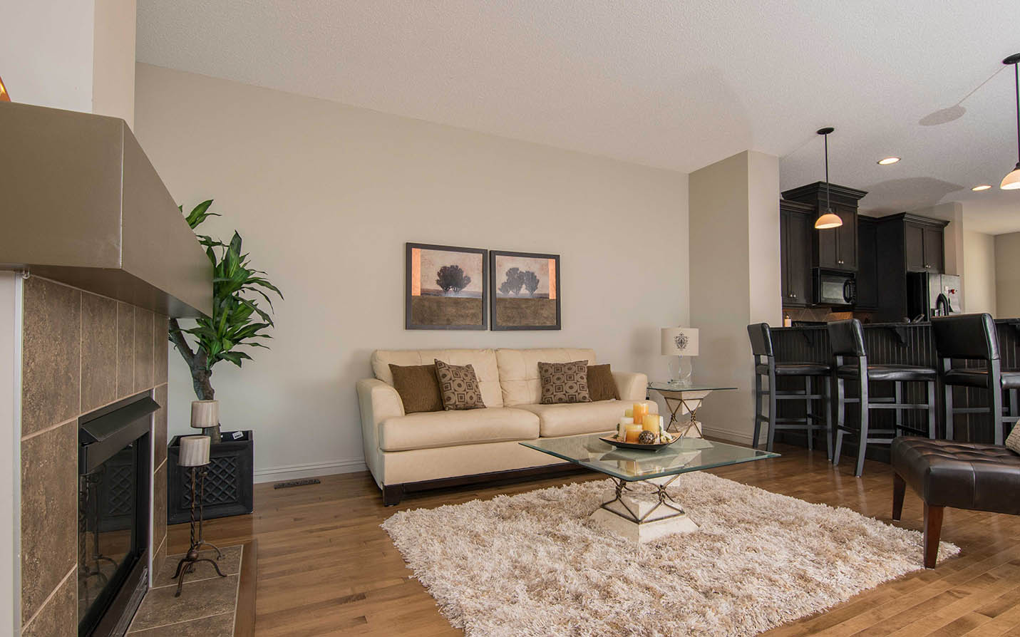 9 Lewis Mackenzie Place SW, Calgary, 3 Bedrooms Bedrooms, ,3.5 BathroomsBathrooms,Condos/Townhouses,For Rent,GARRISON GREEN,9 Lewis Mackenzie Place SW,1031