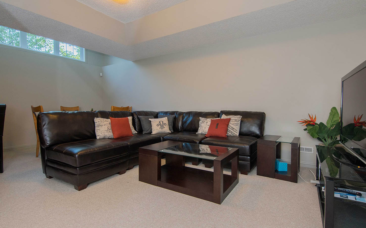 9 Lewis Mackenzie Place SW, Calgary, 3 Bedrooms Bedrooms, ,3.5 BathroomsBathrooms,Condos/Townhouses,For Rent,GARRISON GREEN,9 Lewis Mackenzie Place SW,1031