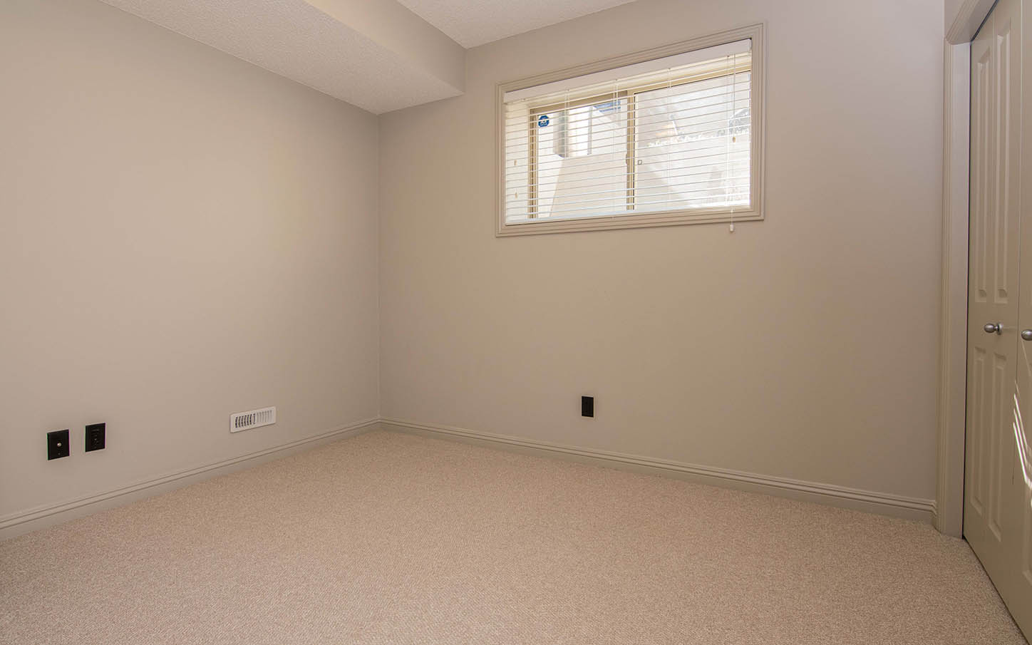 9 Lewis Mackenzie Place SW, Calgary, 3 Bedrooms Bedrooms, ,3.5 BathroomsBathrooms,Condos/Townhouses,For Rent,GARRISON GREEN,9 Lewis Mackenzie Place SW,1031