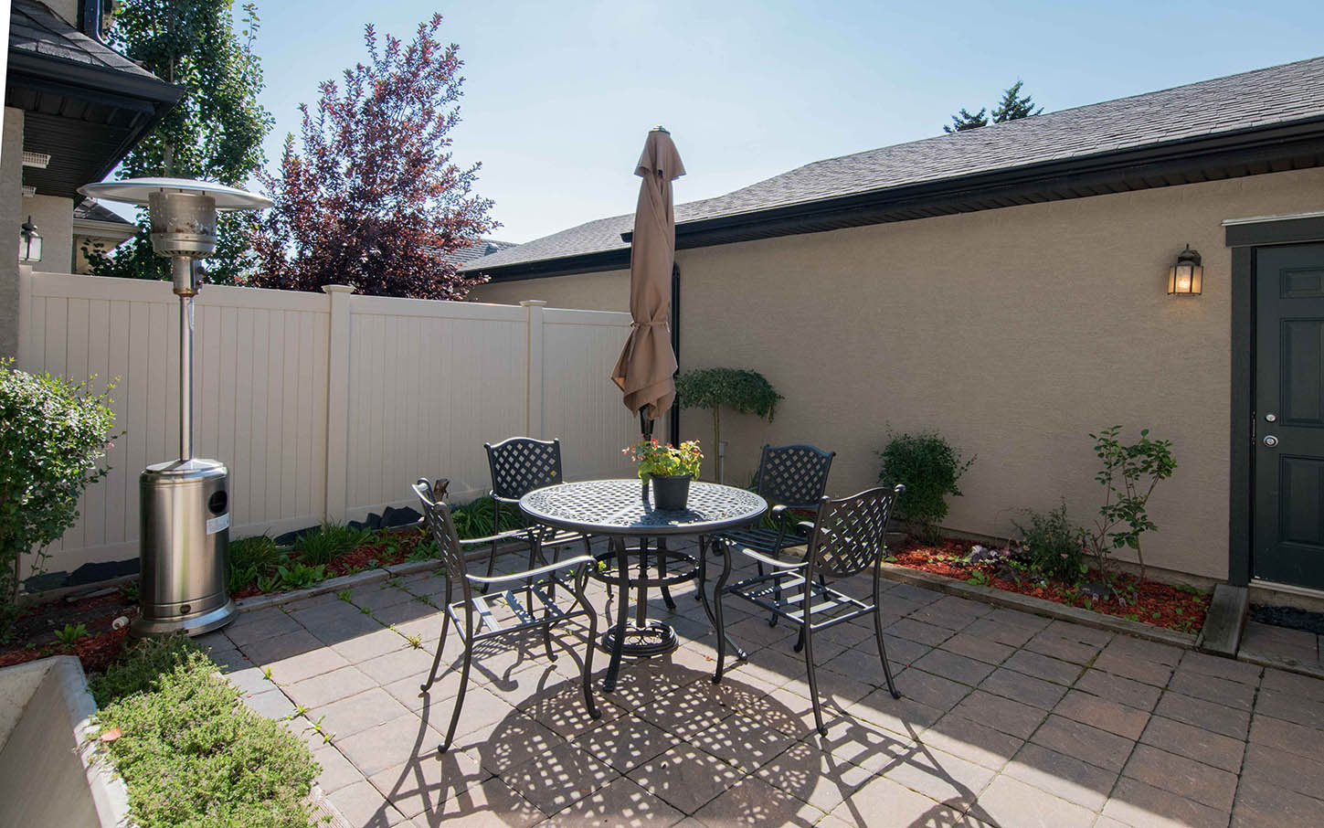 9 Lewis Mackenzie Place SW, Calgary, 3 Bedrooms Bedrooms, ,3.5 BathroomsBathrooms,Condos/Townhouses,For Rent,GARRISON GREEN,9 Lewis Mackenzie Place SW,1031