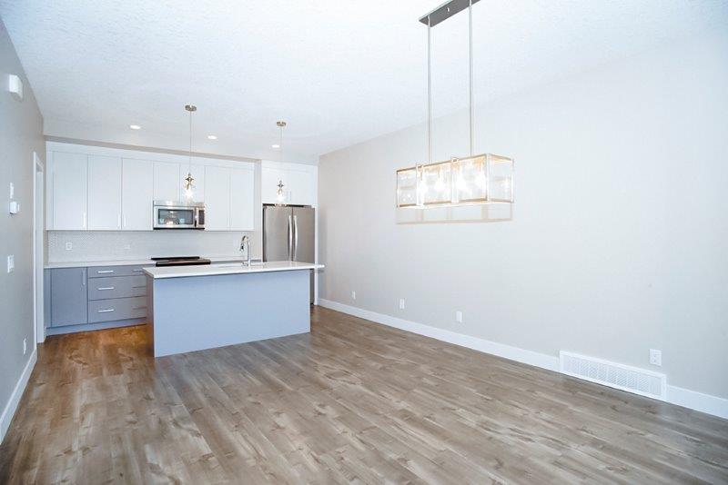 2925, 15 Street SW, Calgary, 3.5 Bedrooms Bedrooms, ,3.5 BathroomsBathrooms,Condos/Townhouses,For Rent,URBAN LOOP ,2925, 15 Street SW,1416