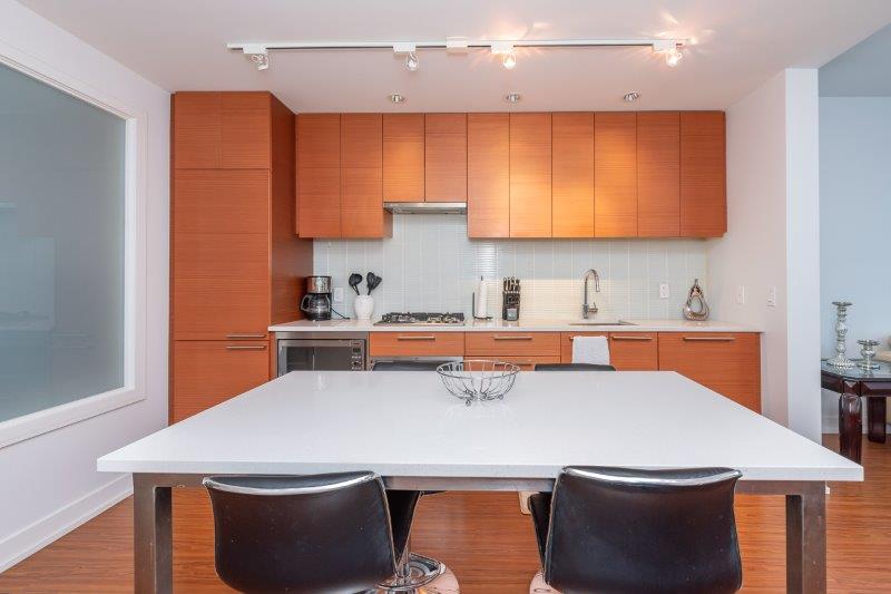 643, 222 Riverfront Ave SW, Calgary, 2 Bedrooms Bedrooms, ,2 BathroomsBathrooms,Condos/Townhouses,For Rent,WATERFRONT – FLATS,643, 222 Riverfront Ave SW,1447
