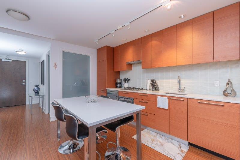 643, 222 Riverfront Ave SW, Calgary, 2 Bedrooms Bedrooms, ,2 BathroomsBathrooms,Condos/Townhouses,For Rent,WATERFRONT – FLATS,643, 222 Riverfront Ave SW,1447