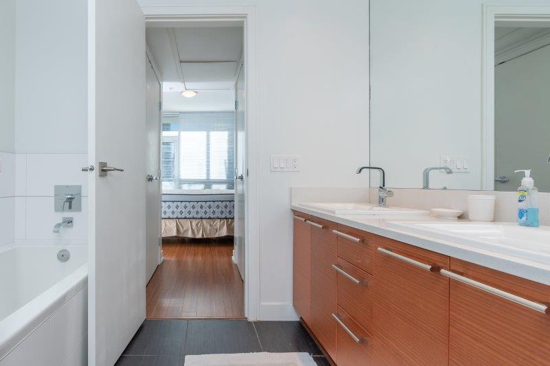 643, 222 Riverfront Ave SW, Calgary, 2 Bedrooms Bedrooms, ,2 BathroomsBathrooms,Condos/Townhouses,For Rent,WATERFRONT – FLATS,643, 222 Riverfront Ave SW,1447