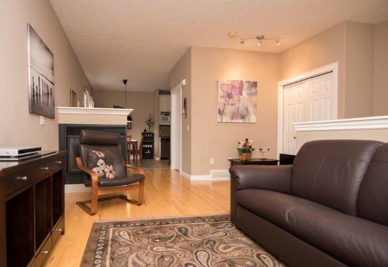 1, 536 56 Ave SW, Calgary, 2 Bedrooms Bedrooms, 0 ,1 BathroomBathrooms,Houses,For Rent,WINDSOR PARK,1, 536 56 Ave SW,0,1496