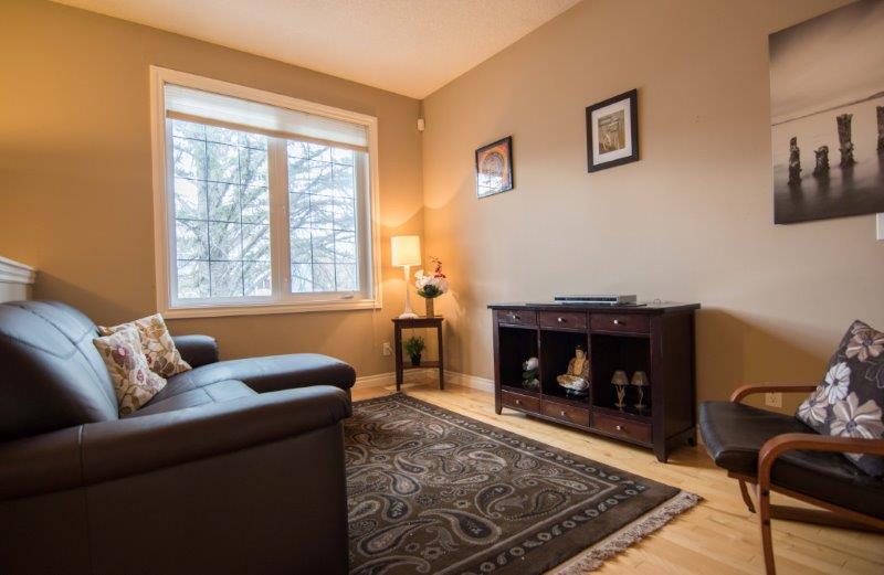 1, 536 56 Ave SW, Calgary, 2 Bedrooms Bedrooms, 0 ,1 BathroomBathrooms,Houses,For Rent,WINDSOR PARK,1, 536 56 Ave SW,0,1496