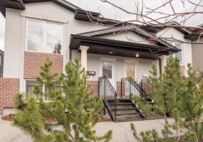 1, 536 56 Ave SW, Calgary, 2 Bedrooms Bedrooms, 0 ,1 BathroomBathrooms,Houses,For Rent,WINDSOR PARK,1, 536 56 Ave SW,0,1496