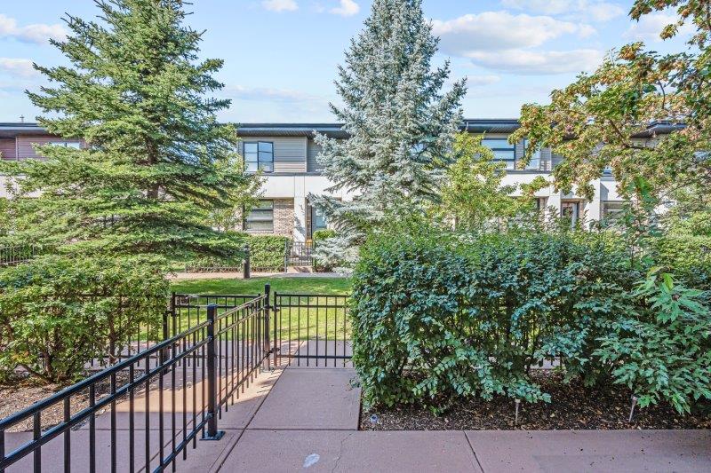 172 Aspen Hills Villas Southwest, Calgary, 2 Bedrooms Bedrooms, 0 ,2.5 BathroomsBathrooms,Condos/Townhouses,For Rent,Mosaic of Aspen Hills,172 Aspen Hills Villas Southwest,0,1607