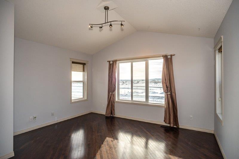 243 Silverado Plains Close SW, 3 Bedrooms Bedrooms, 0 ,2.5 BathroomsBathrooms,Houses,Rented,243 Silverado Plains Close SW,0,1645