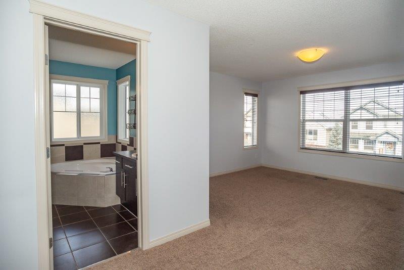 243 Silverado Plains Close SW, 3 Bedrooms Bedrooms, 0 ,2.5 BathroomsBathrooms,Houses,Rented,243 Silverado Plains Close SW,0,1645