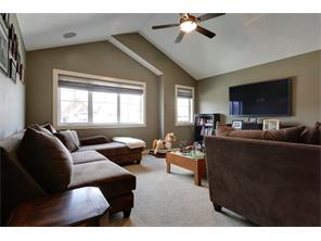 75 Auburn Sound Manor SE, Calgary, 4 Bedrooms Bedrooms, ,2.5 BathroomsBathrooms,Houses,Rented,75 Auburn Sound Manor SE,1065