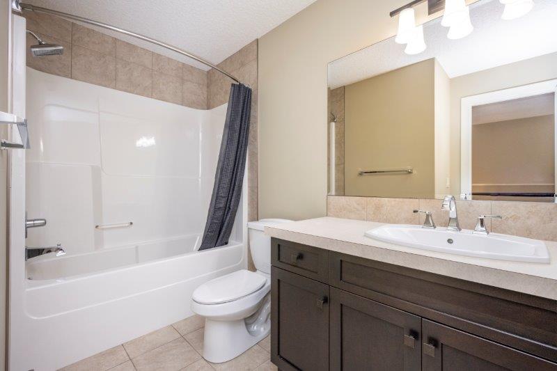 75 Auburn Sound Manor SE, Calgary, 4 Bedrooms Bedrooms, 0 ,2.5 BathroomsBathrooms,Houses,Rented,75 Auburn Sound Manor SE,0,1065